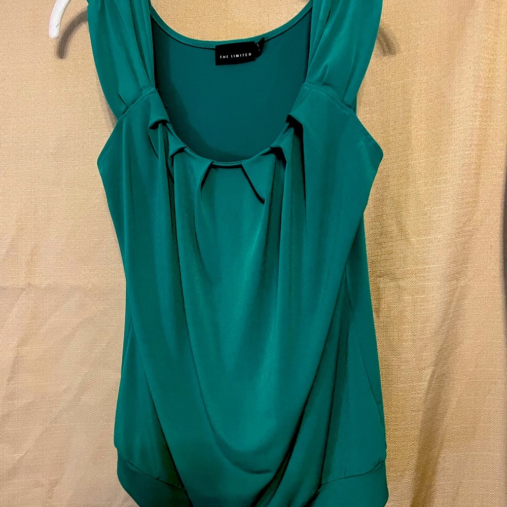 Pre owned Gently Used The Limited Sleeveless Green Blouse